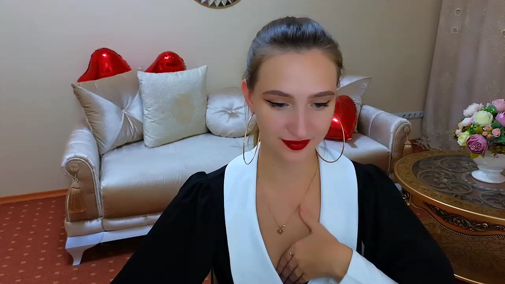 Gallery image thumbnail from WittyBunnyy's myfreecams stream on, 09/29/2023, 12:44 image 15 of 20