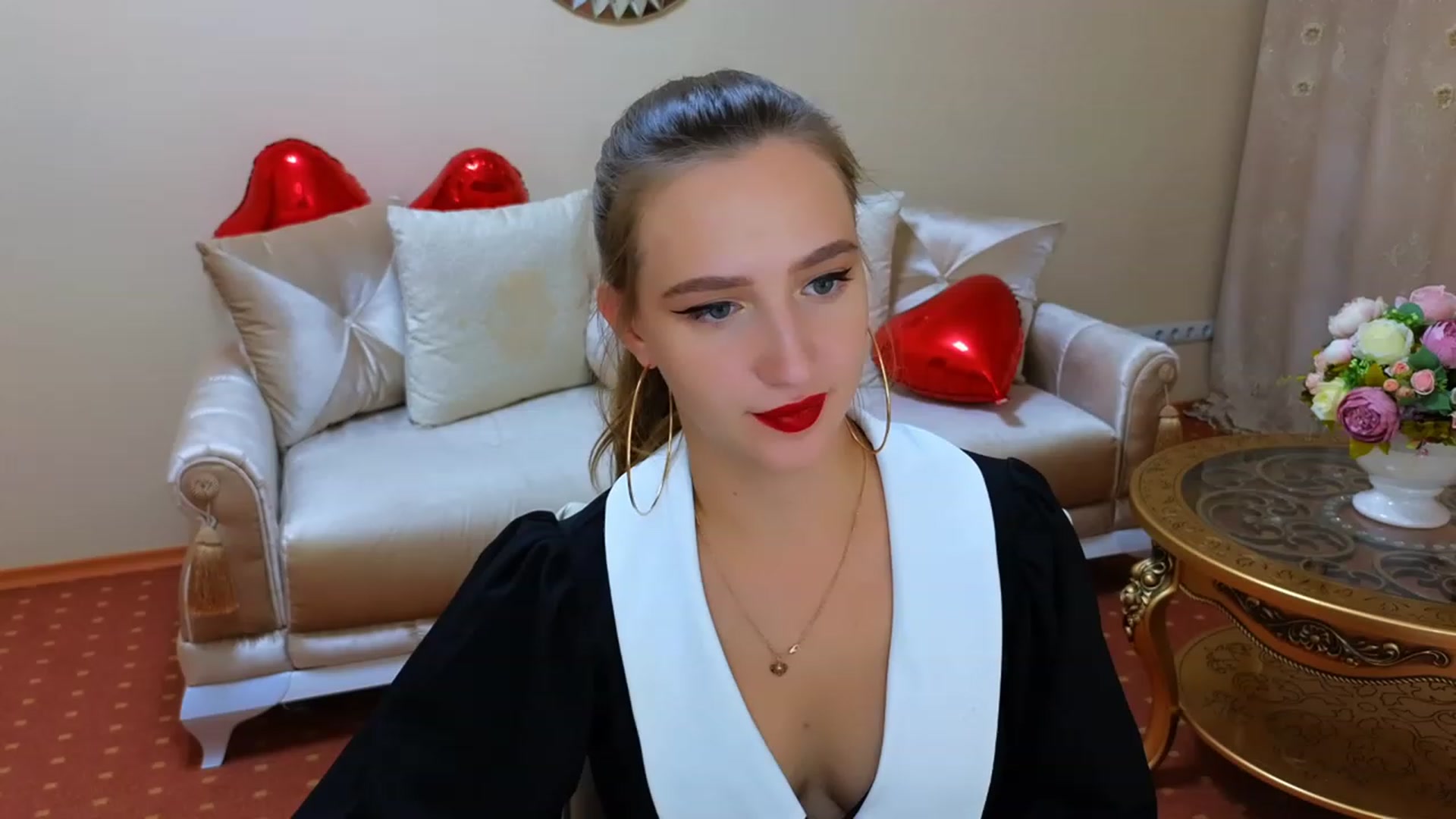 Gallery image thumbnail from WittyBunnyy's myfreecams stream on, 09/29/2023, 12:44 image 4 of 20