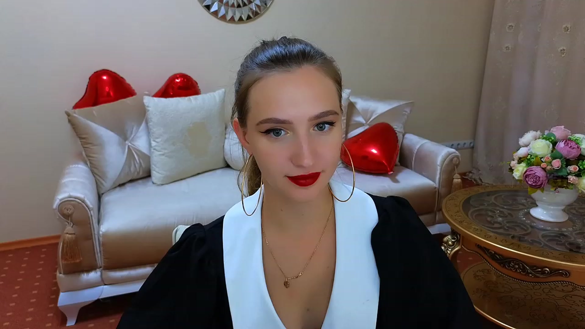 Gallery image thumbnail from WittyBunnyy's myfreecams stream on, 09/29/2023, 13:15 image 13 of 20