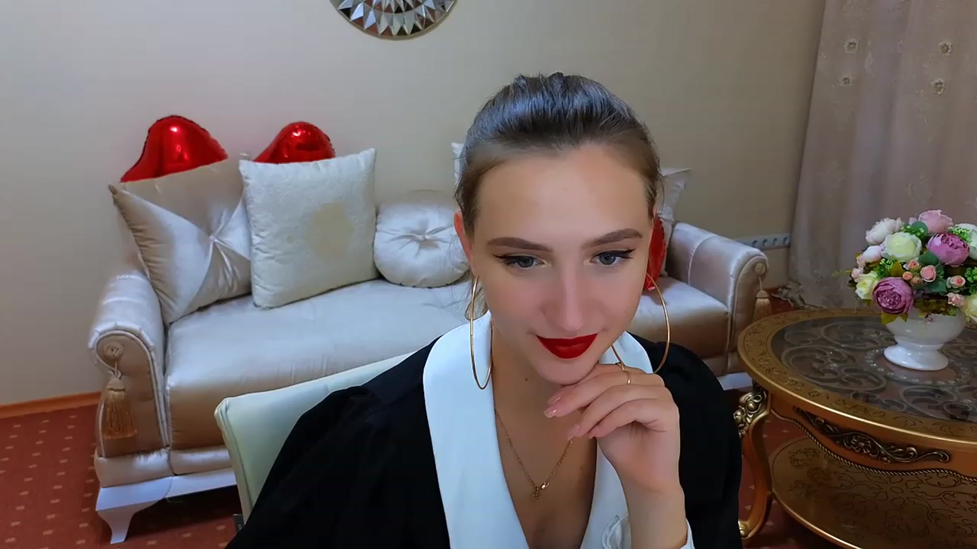 Gallery image thumbnail from WittyBunnyy's myfreecams stream on, 09/29/2023, 13:15 image 14 of 20