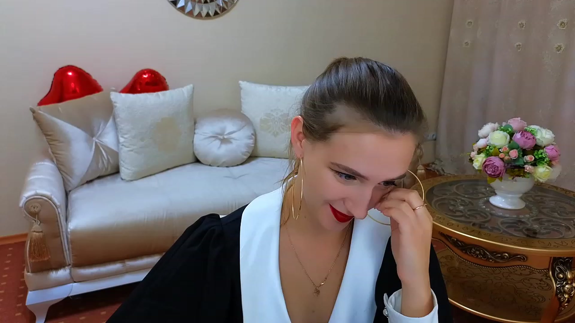 Gallery image thumbnail from WittyBunnyy's myfreecams stream on, 09/29/2023, 14:30 image 12 of 20