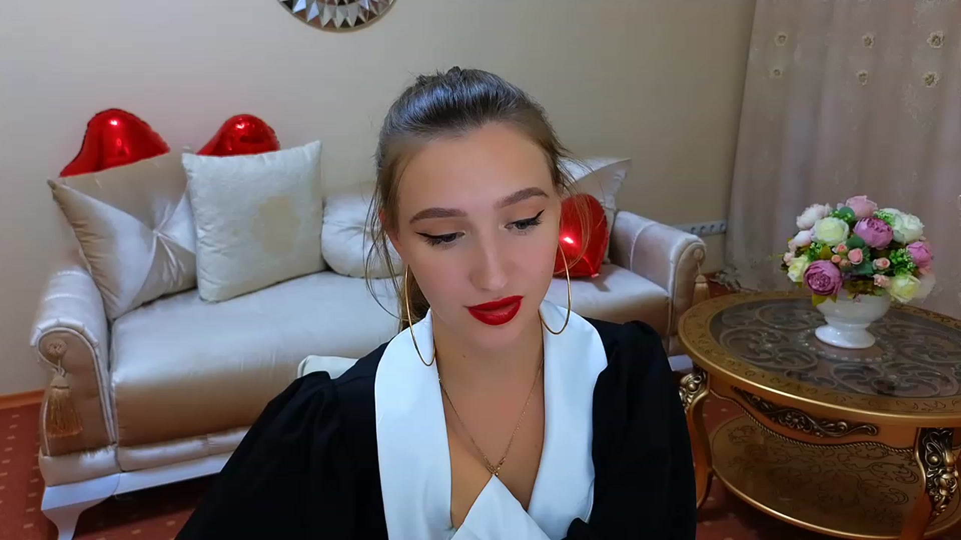 Gallery image thumbnail from WittyBunnyy's myfreecams stream on, 09/29/2023, 15:06 image 4 of 20