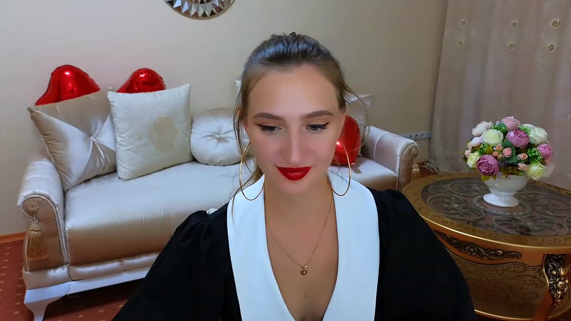 Gallery image thumbnail from WittyBunnyy's myfreecams stream on, 09/29/2023, 15:06 image 14 of 20