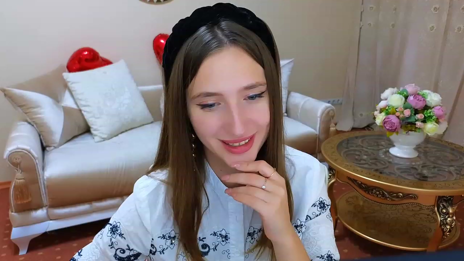 Gallery image thumbnail from WittyBunnyy's myfreecams stream on, 10/02/2023, 15:44 image 4 of 20