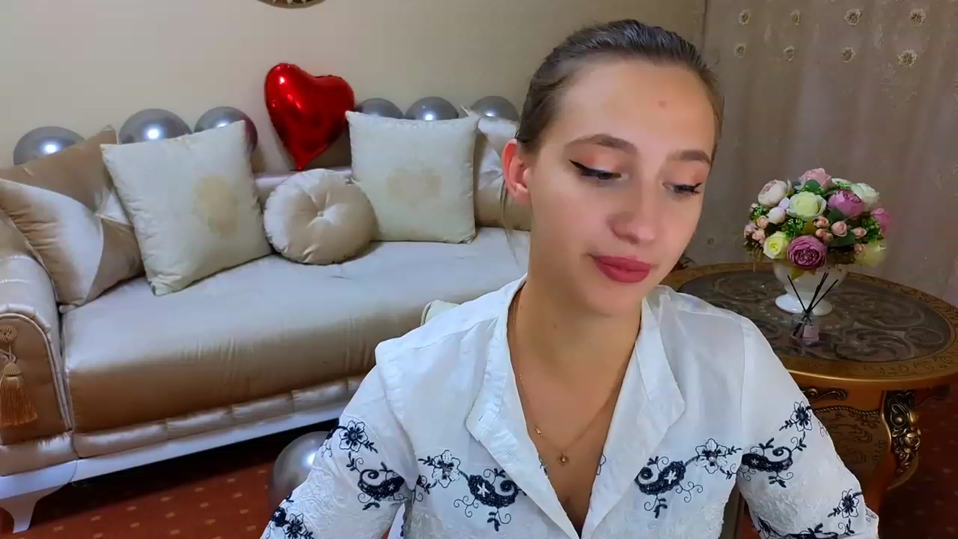 Gallery image thumbnail from WittyBunnyy's myfreecams stream on, 10/10/2023, 15:16 image 18 of 20