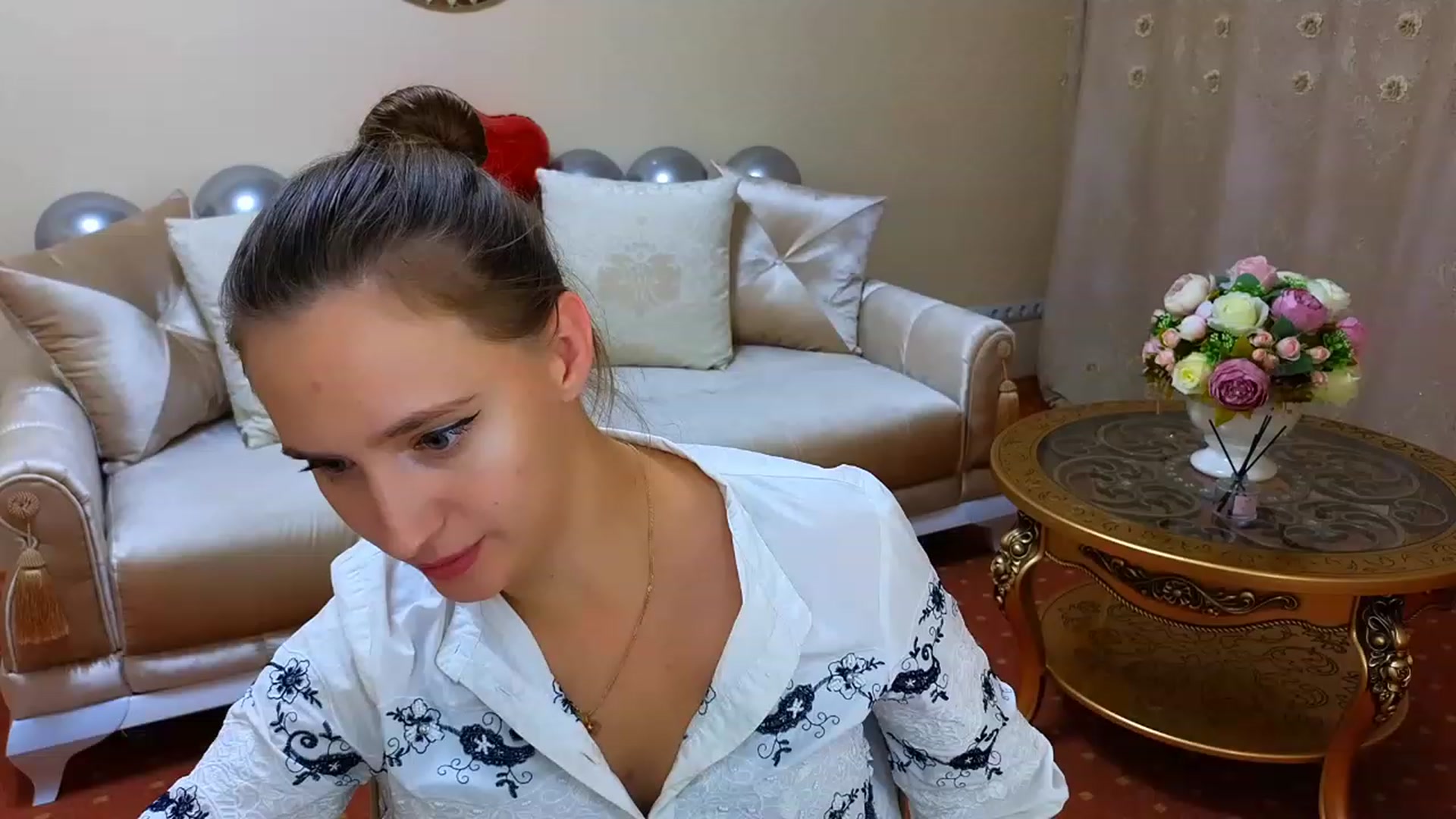 Gallery image thumbnail from WittyBunnyy's myfreecams stream on, 10/10/2023, 16:31 image 8 of 20