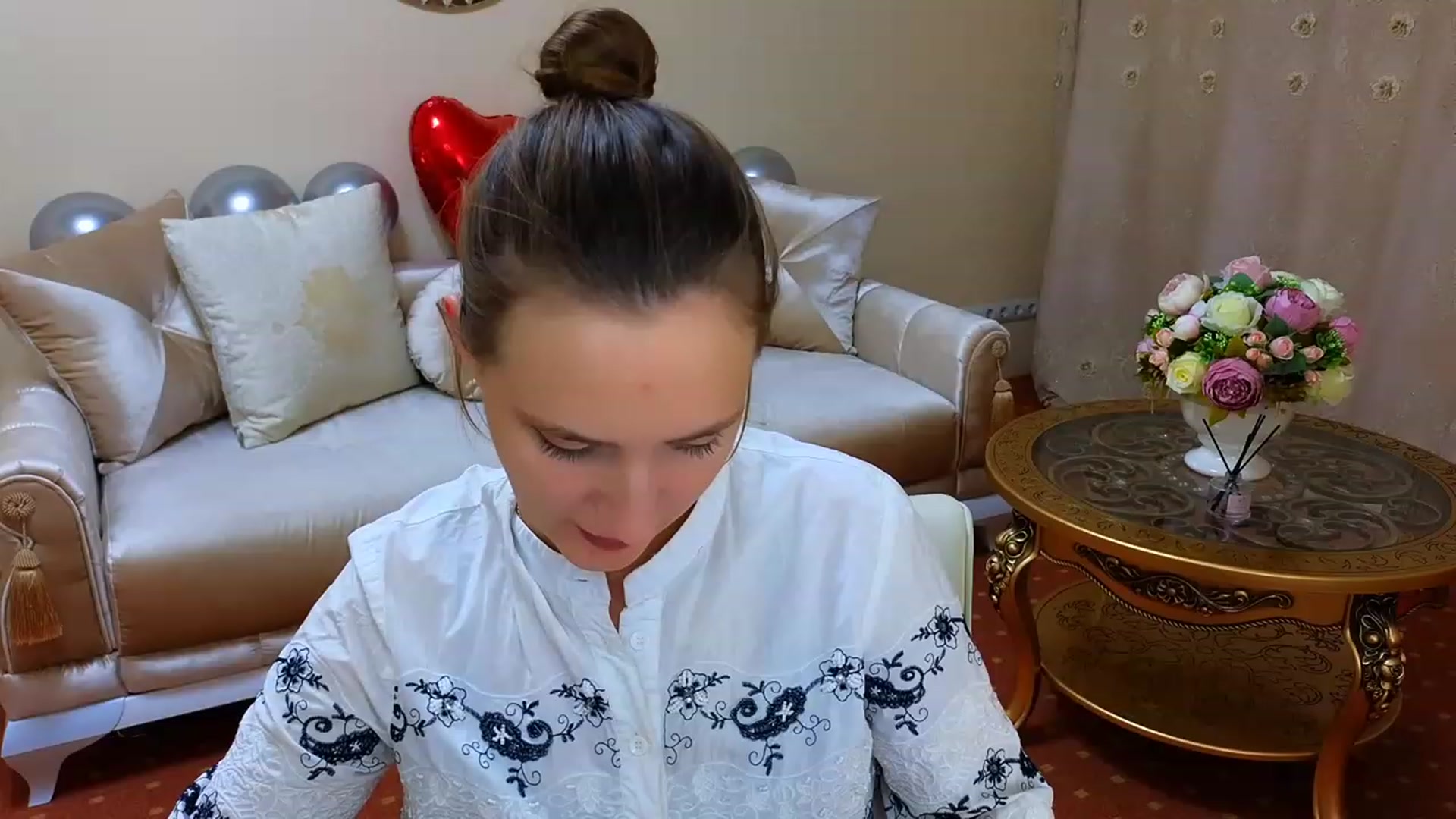 Gallery image thumbnail from WittyBunnyy's myfreecams stream on, 10/10/2023, 17:21 image 17 of 20
