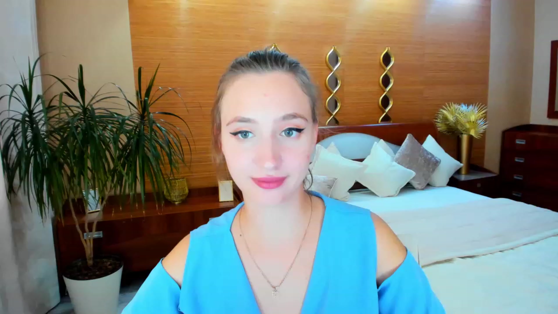 Gallery image thumbnail from WittyBunnyy's myfreecams stream on, 10/11/2023, 11:10 image 16 of 20