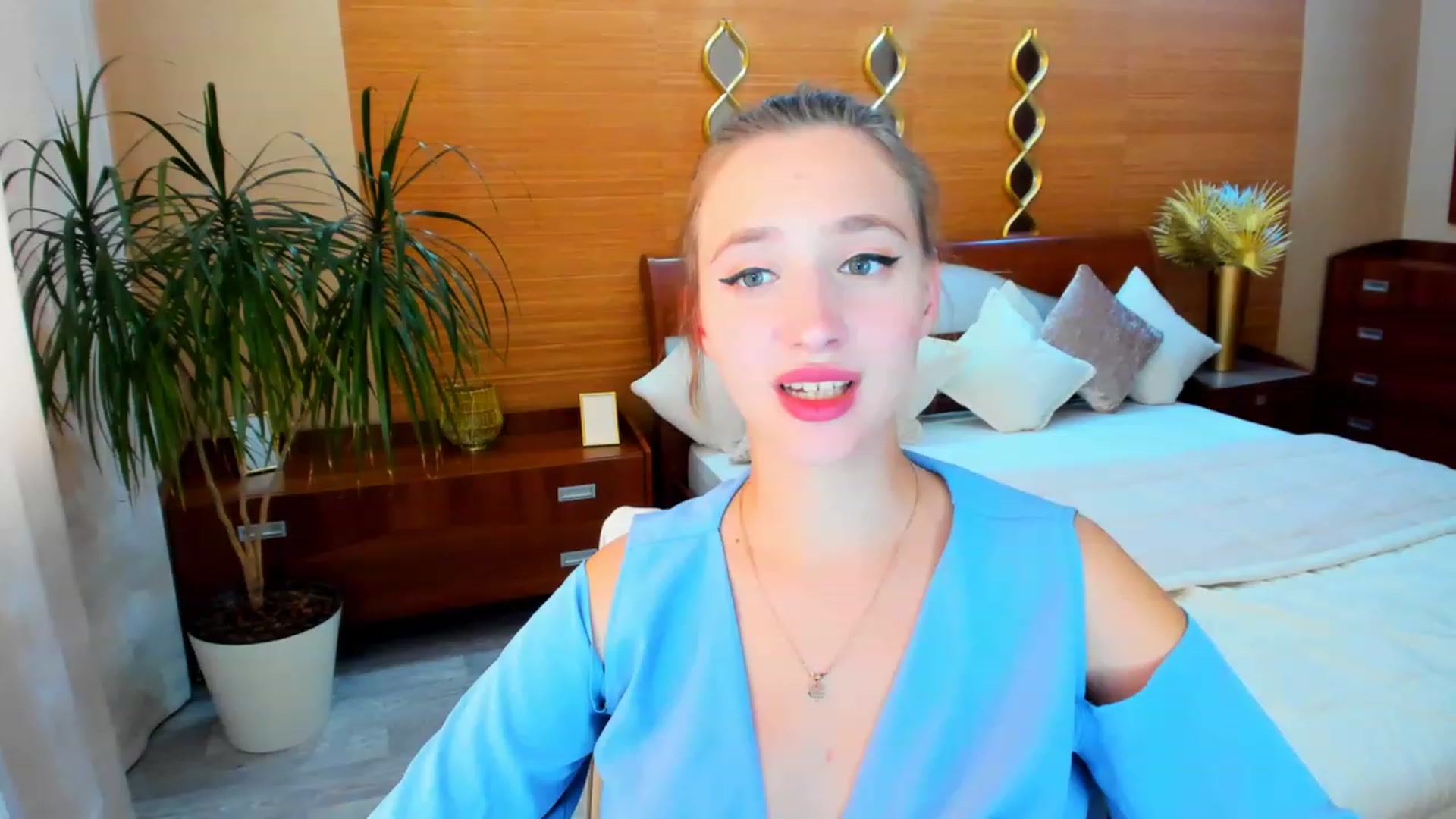 Gallery image thumbnail from WittyBunnyy's myfreecams stream on, 10/11/2023, 11:10 image 11 of 20