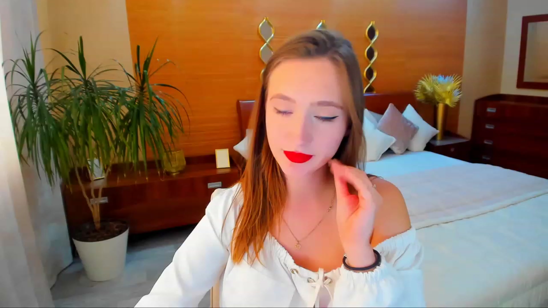 Gallery image thumbnail from WittyBunnyy's myfreecams stream on, 10/12/2023, 10:36 image 16 of 20