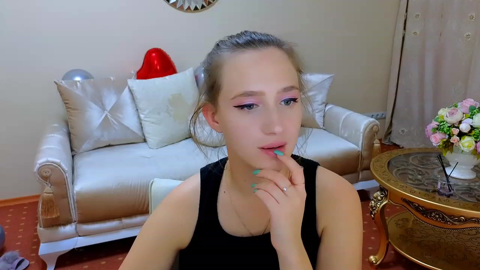 Gallery image thumbnail from WittyBunnyy's myfreecams stream on, 10/18/2023, 14:07 image 16 of 20
