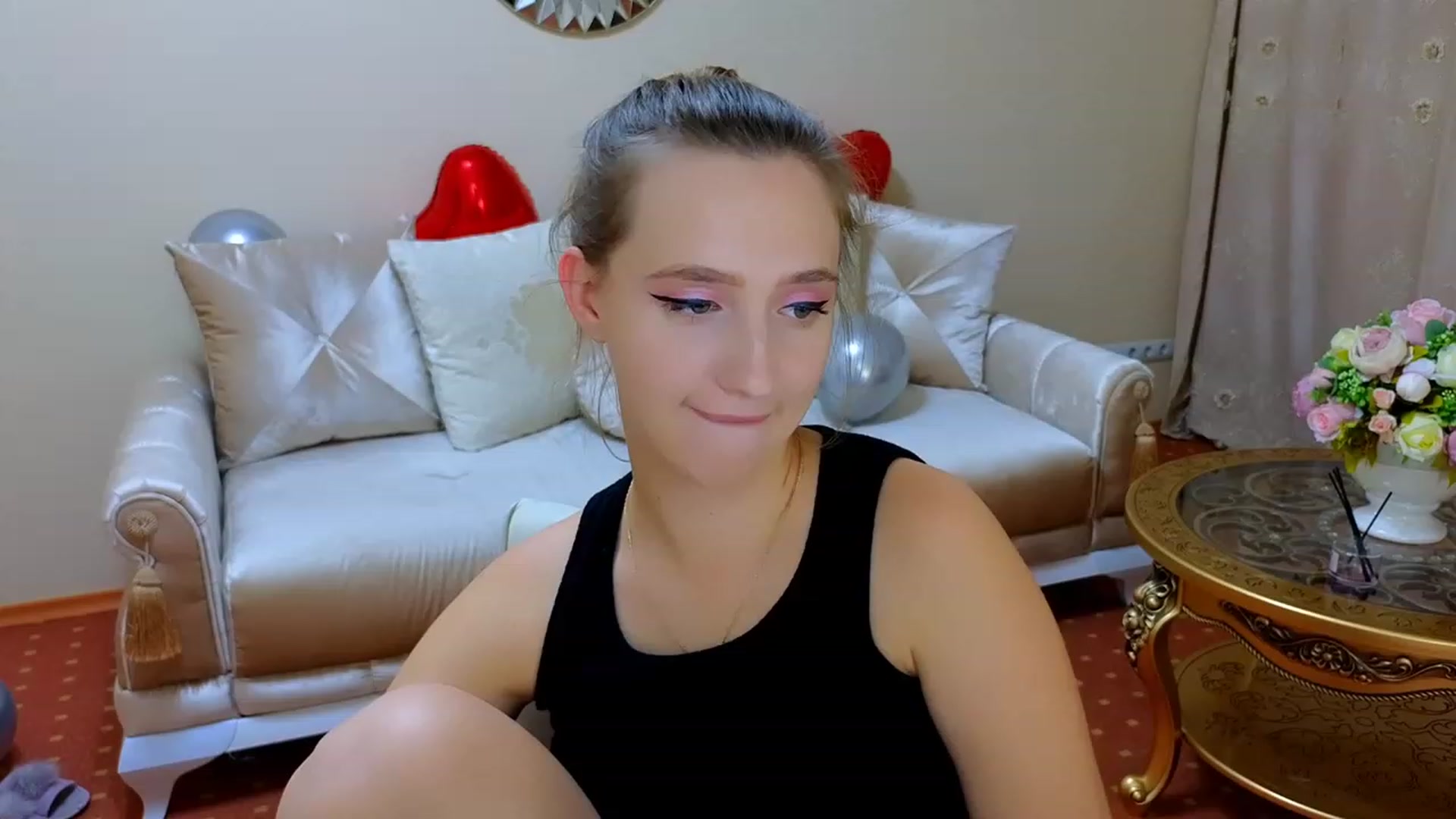Gallery image thumbnail from WittyBunnyy's myfreecams stream on, 10/18/2023, 14:07 image 3 of 20