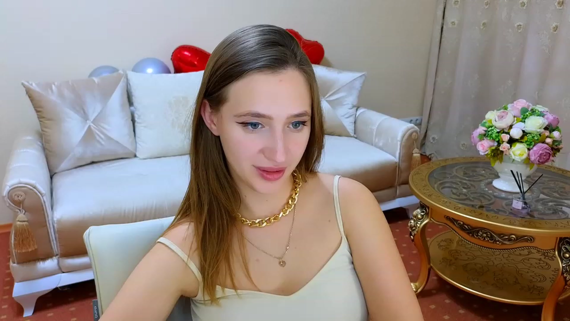 Gallery image thumbnail from WittyBunnyy's myfreecams stream on, 10/19/2023, 14:33 image 10 of 20