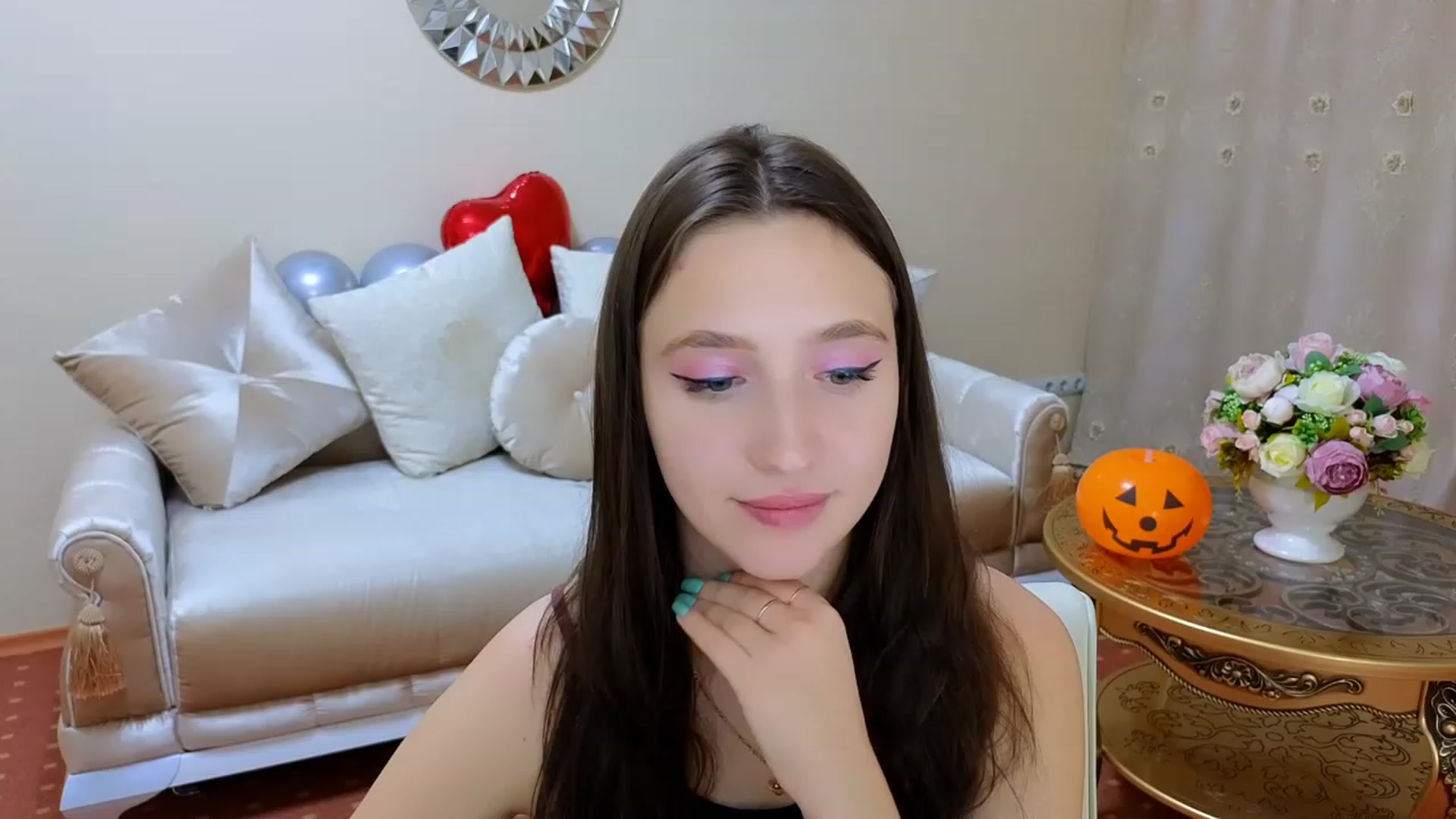 Gallery image thumbnail from WittyBunnyy's myfreecams stream on, 10/24/2023, 13:17 image 13 of 20
