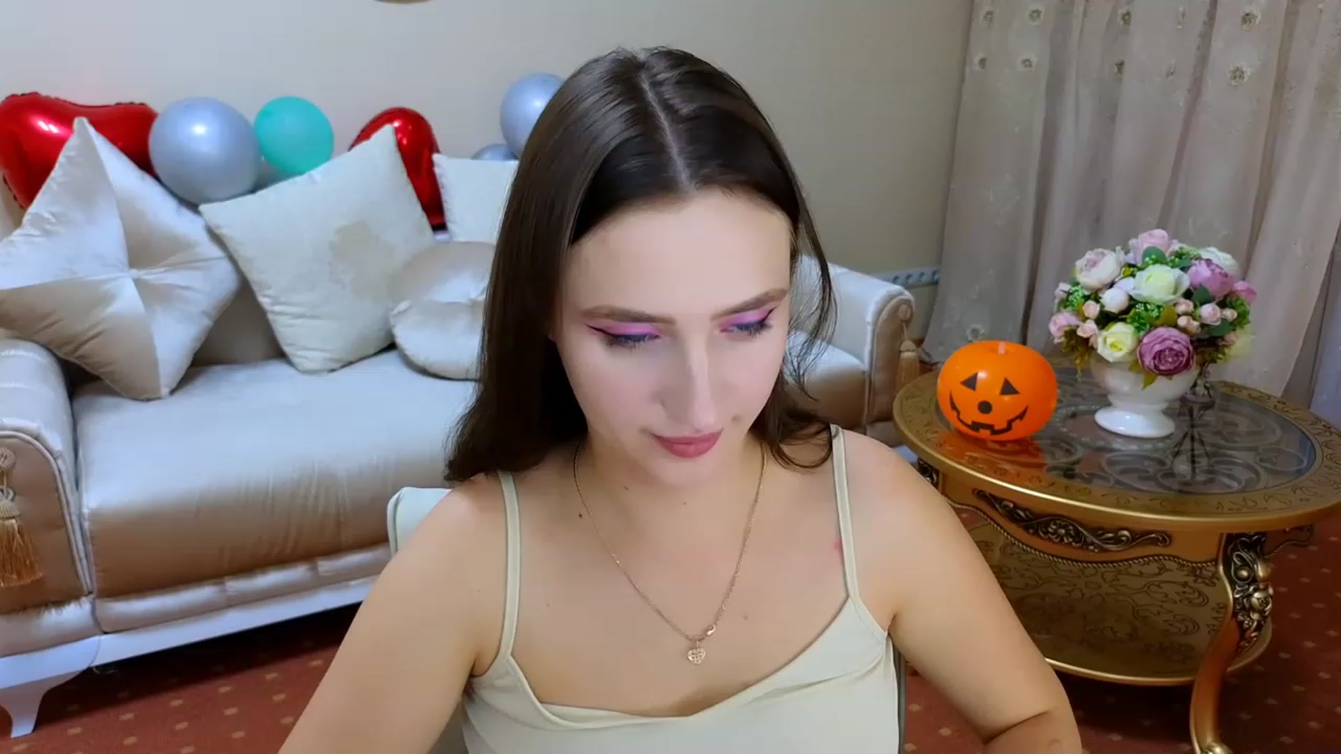 Gallery image thumbnail from WittyBunnyy's myfreecams stream on, 10/25/2023, 10:54 image 8 of 20