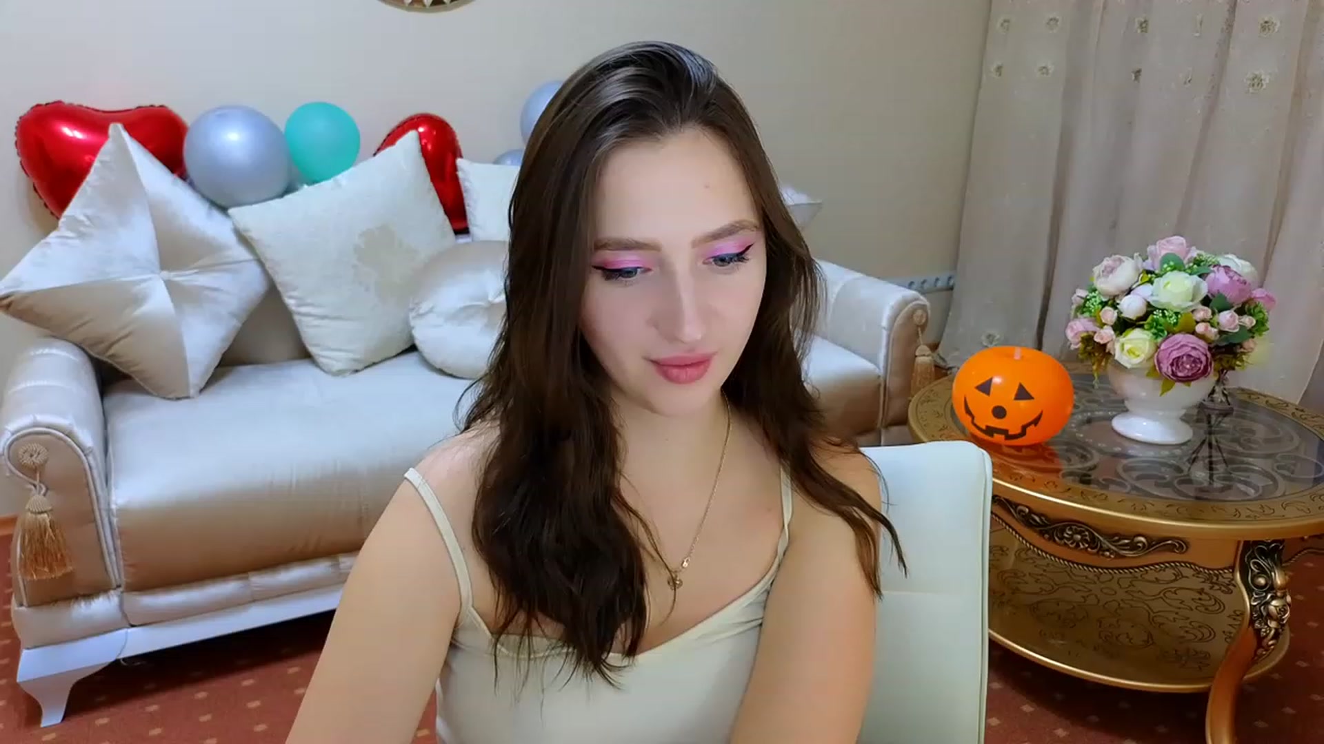 Gallery image thumbnail from WittyBunnyy's myfreecams stream on, 10/25/2023, 12:07 image 5 of 20