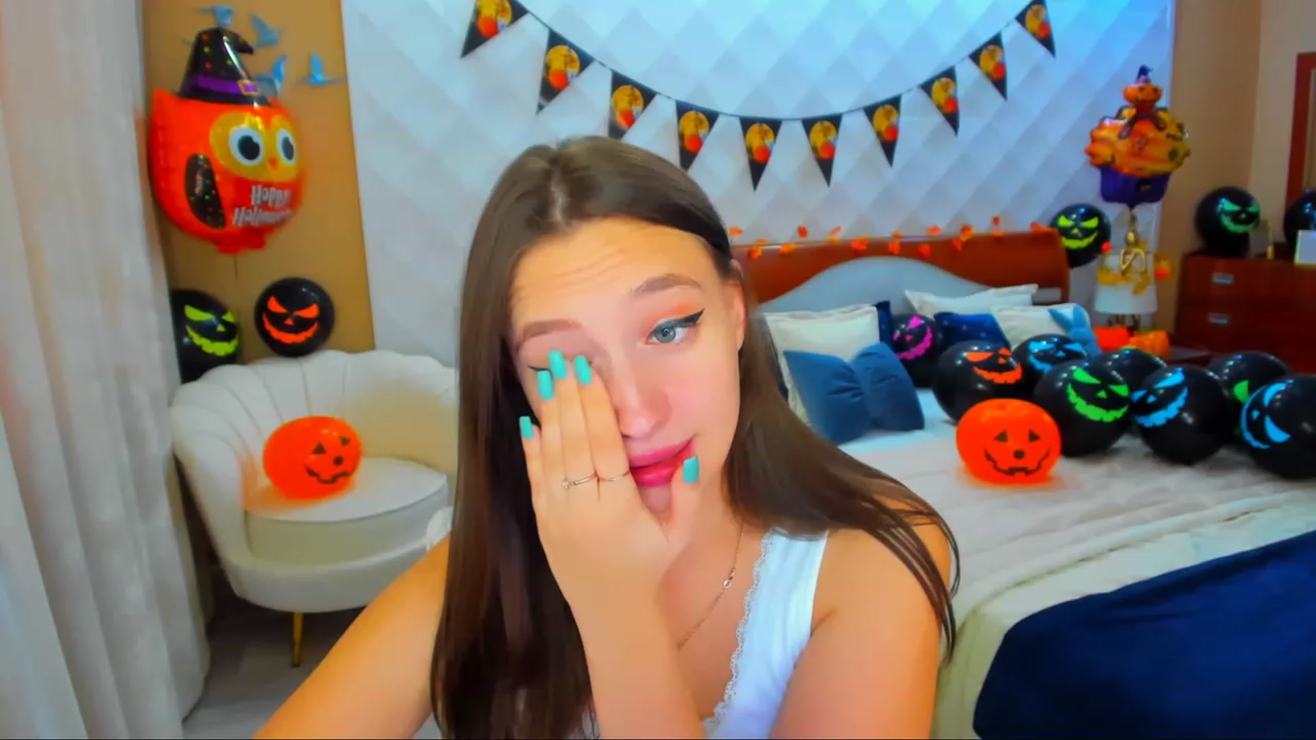 Gallery image thumbnail from WittyBunnyy's myfreecams stream on, 10/28/2023, 11:00 image 4 of 20