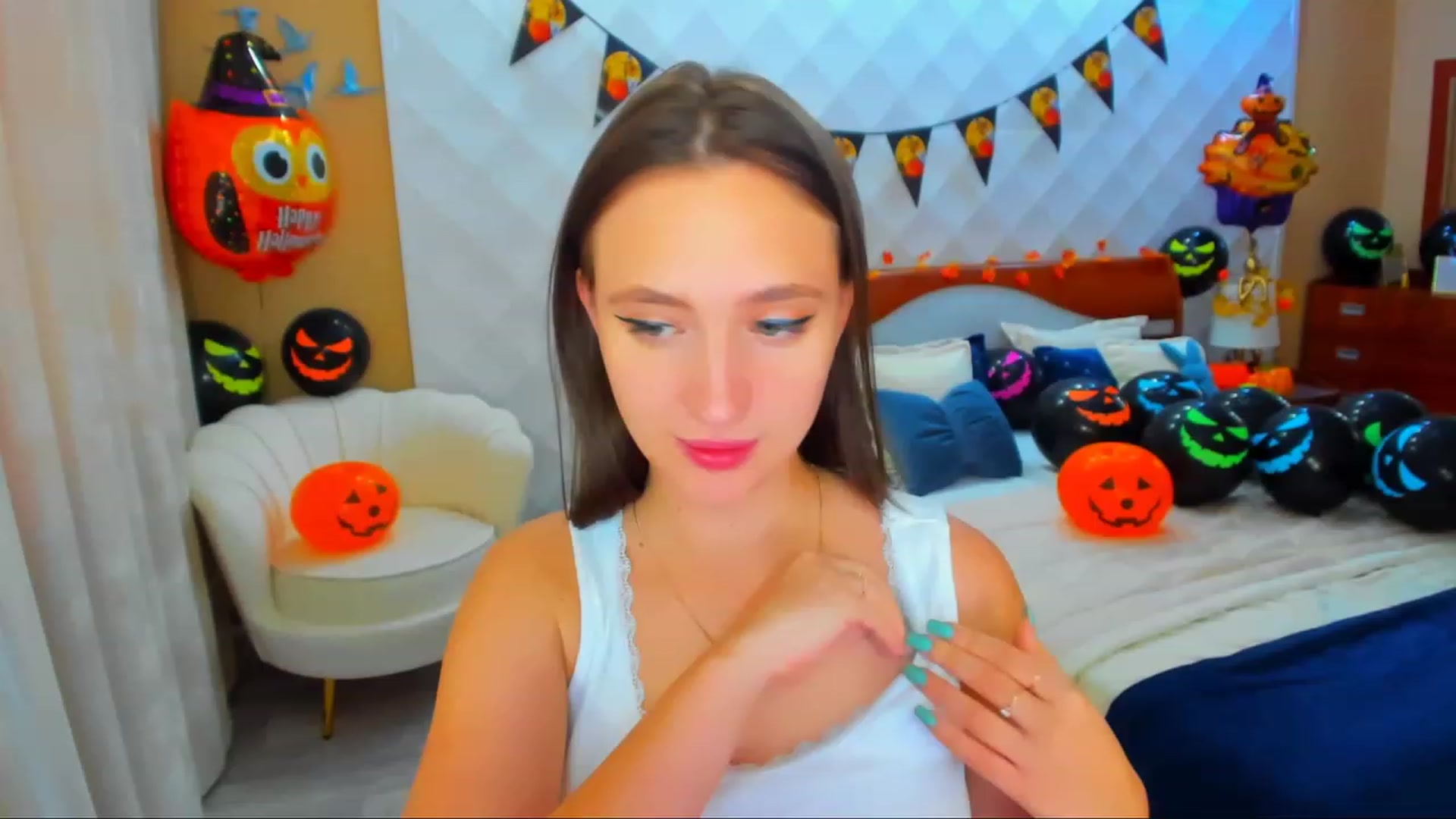 Gallery image thumbnail from WittyBunnyy's myfreecams stream on, 10/28/2023, 11:00 image 2 of 20