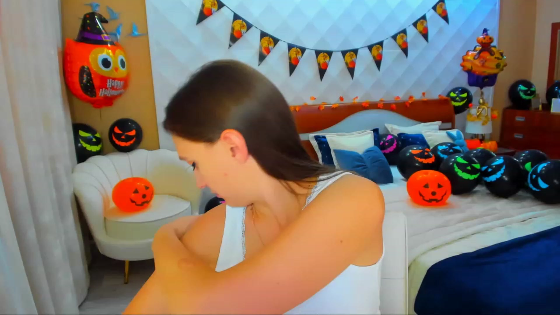 Gallery image thumbnail from WittyBunnyy's myfreecams stream on, 10/28/2023, 11:00 image 15 of 20