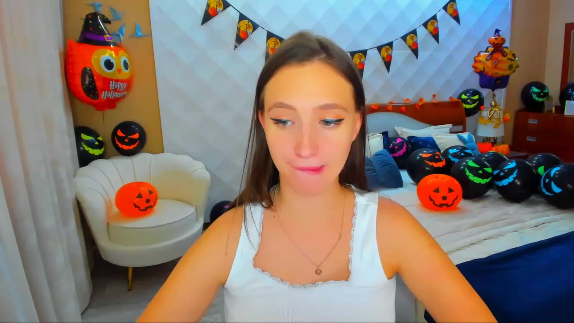 Gallery image thumbnail from WittyBunnyy's myfreecams stream on, 10/28/2023, 11:00 image 12 of 20