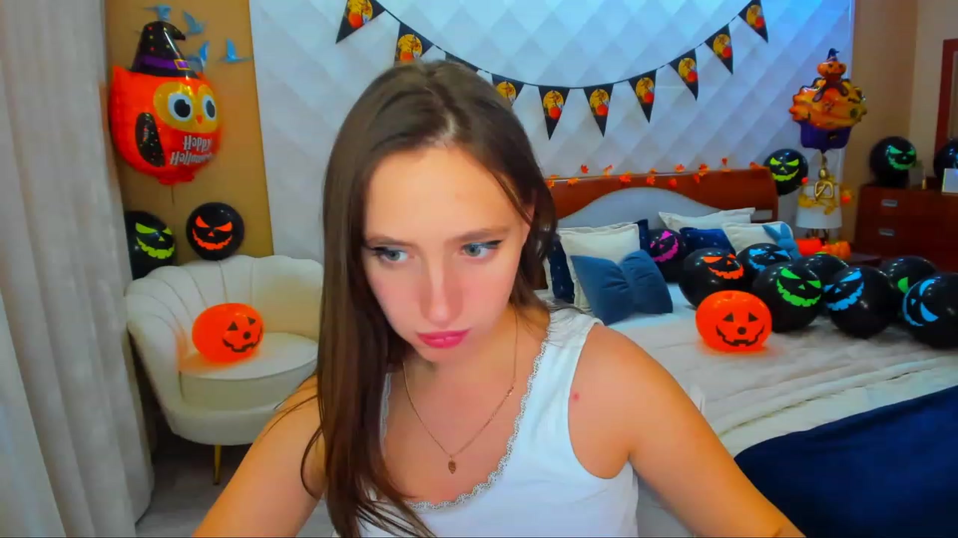 Gallery image thumbnail from WittyBunnyy's myfreecams stream on, 10/28/2023, 11:45 image 6 of 20