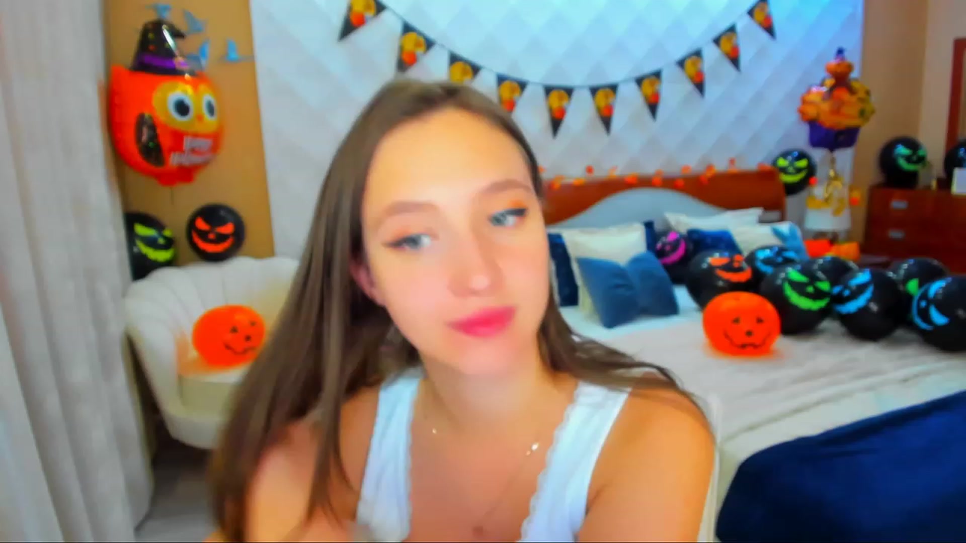 Gallery image thumbnail from WittyBunnyy's myfreecams stream on, 10/28/2023, 11:45 image 5 of 20