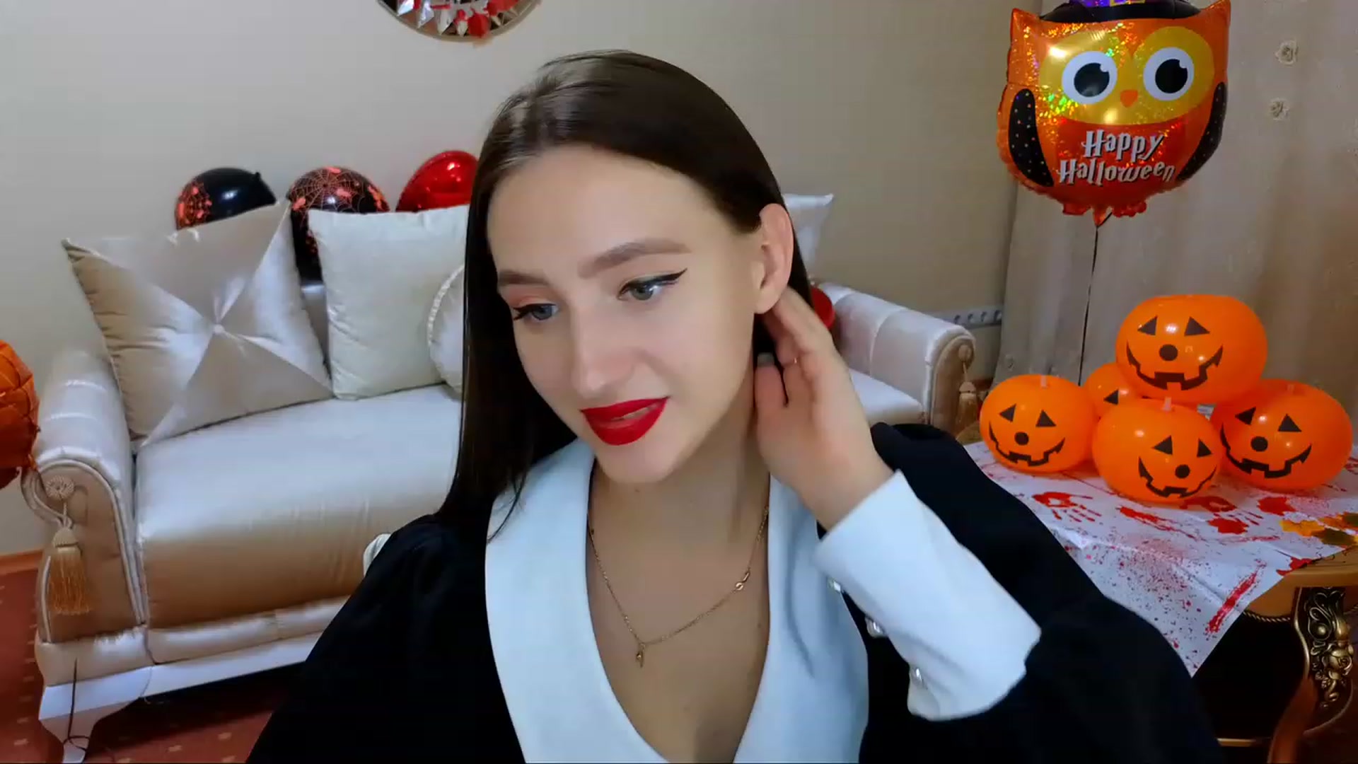 Gallery image thumbnail from WittyBunnyy's myfreecams stream on, 10/29/2023, 10:59 image 16 of 20