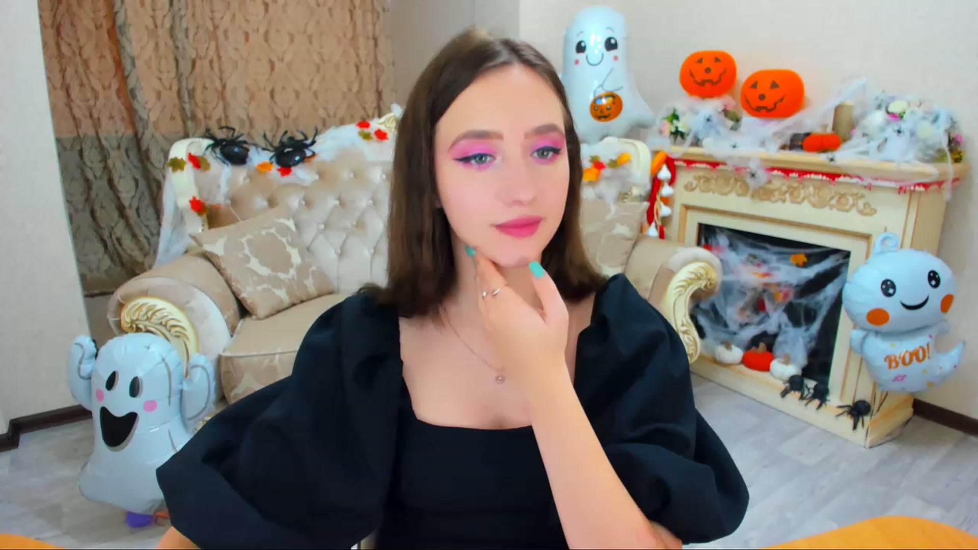 Gallery image thumbnail from WittyBunnyy's myfreecams stream on, 10/31/2023, 10:10 image 14 of 20