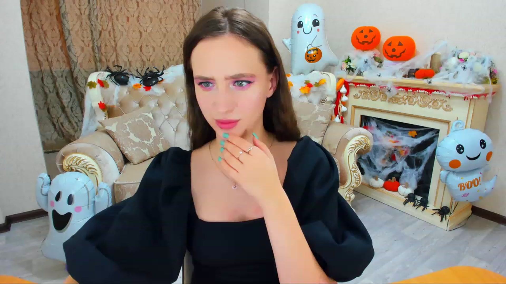 Gallery image thumbnail from WittyBunnyy's myfreecams stream on, 10/31/2023, 10:10 image 9 of 20