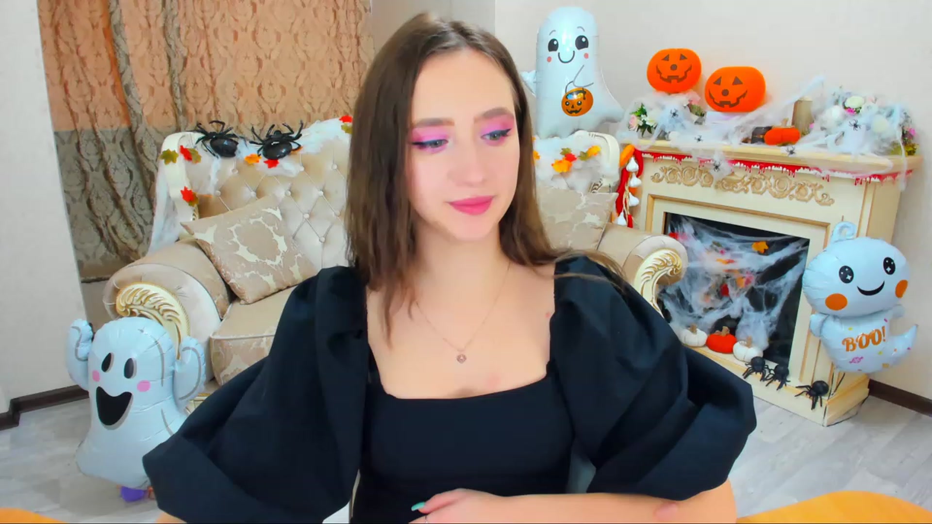 Gallery image thumbnail from WittyBunnyy's myfreecams stream on, 10/31/2023, 10:10 image 19 of 20