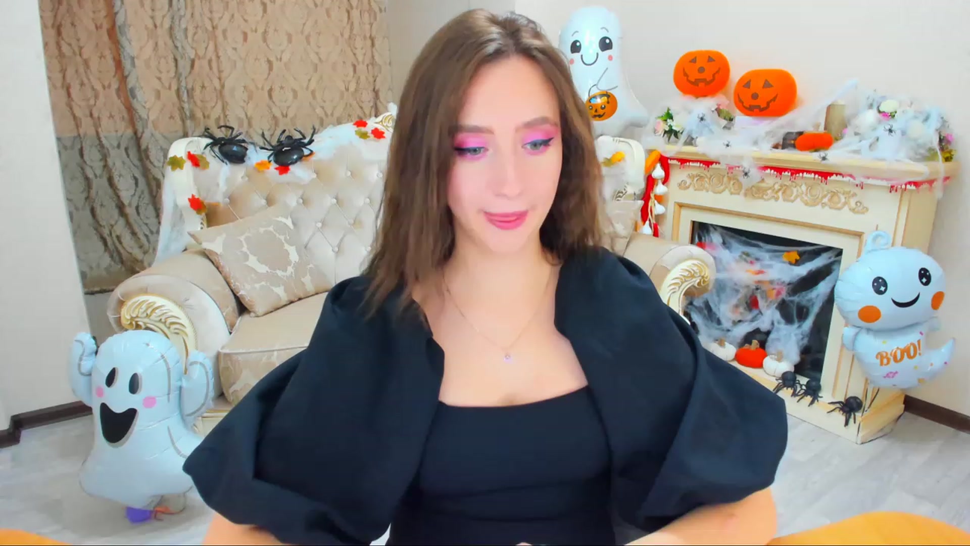 Gallery image thumbnail from WittyBunnyy's myfreecams stream on, 10/31/2023, 10:48 image 7 of 20