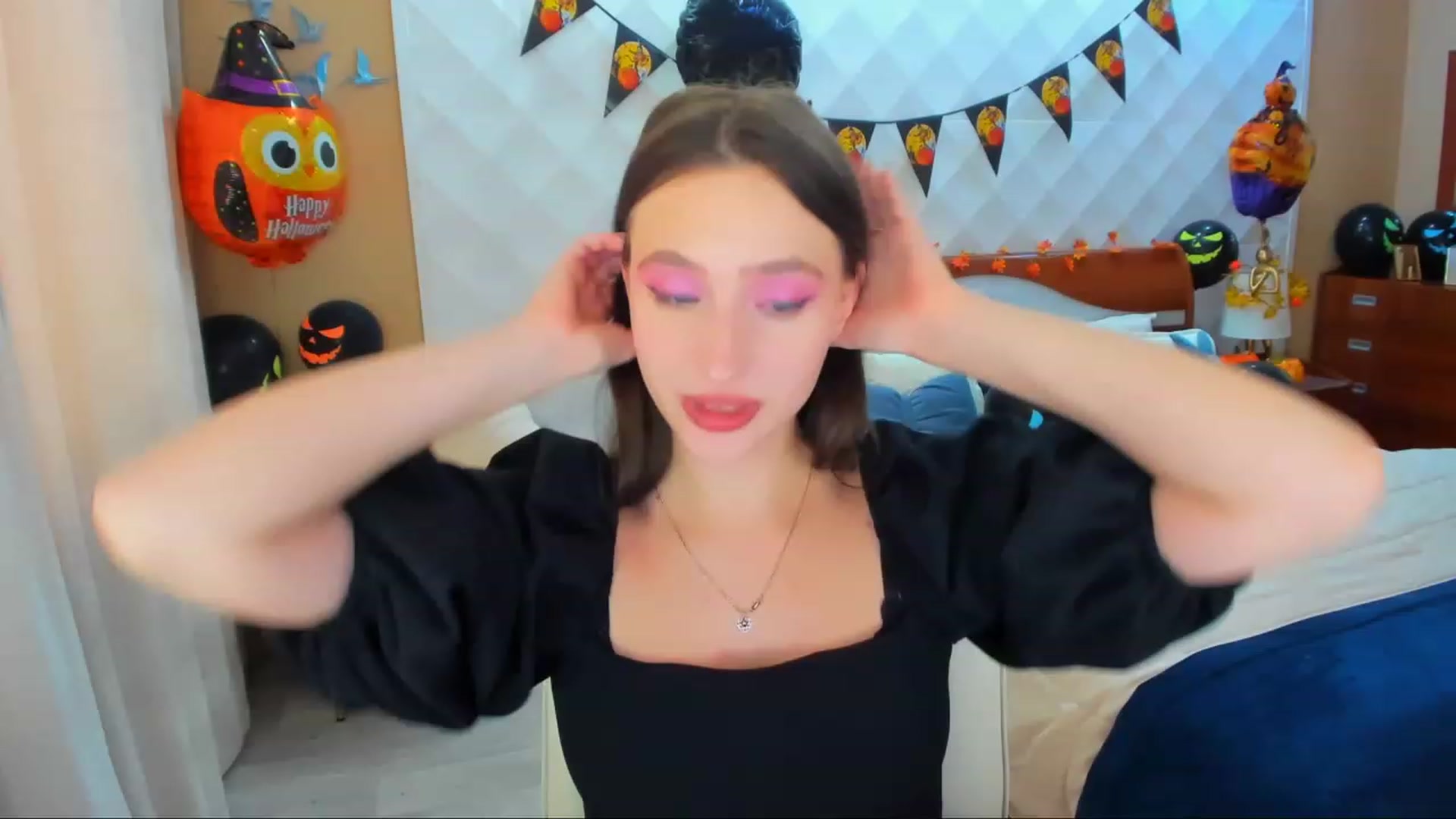 Gallery image thumbnail from WittyBunnyy's myfreecams stream on, 11/02/2023, 10:00 image 9 of 20