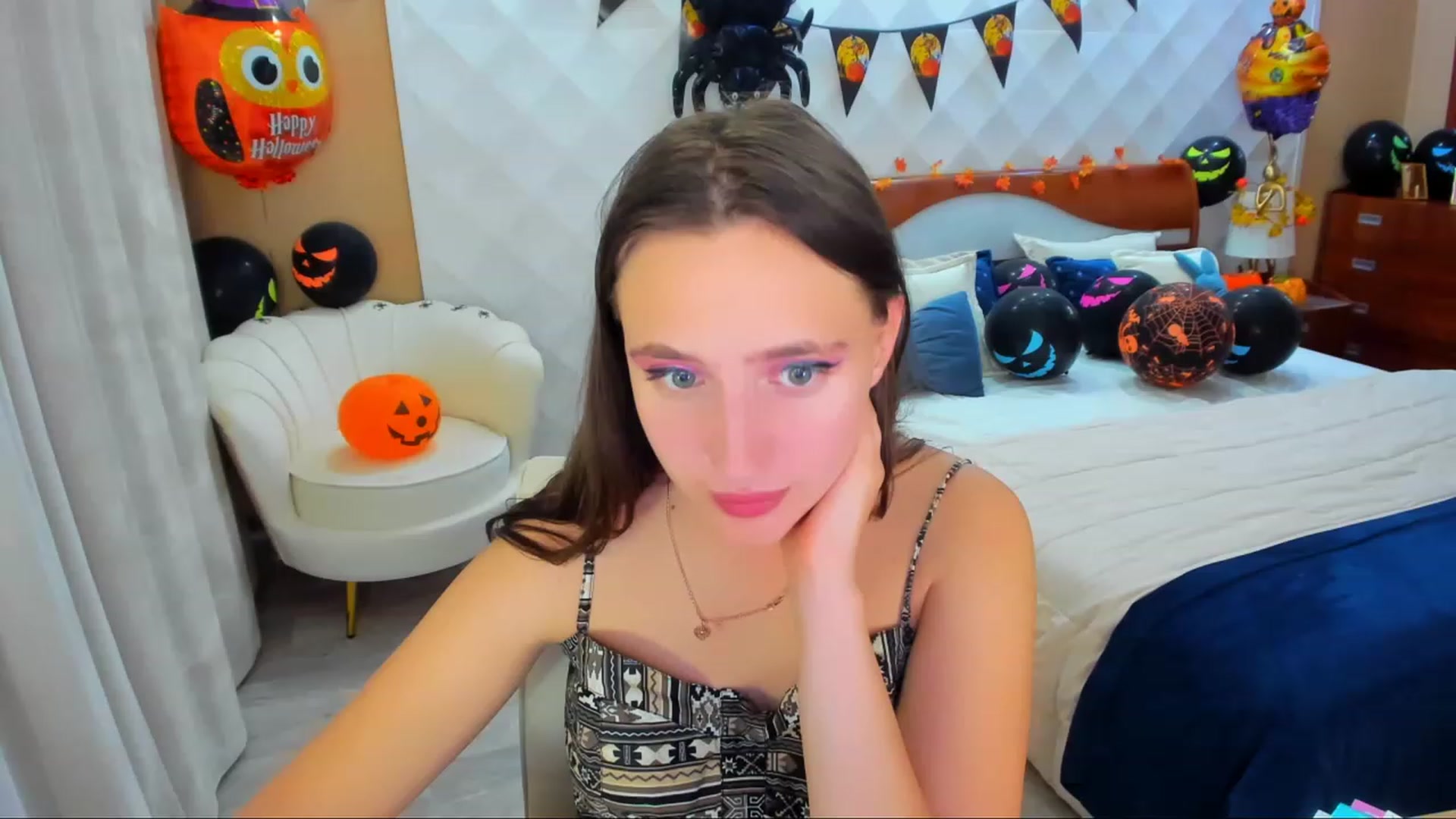 Gallery image thumbnail from WittyBunnyy's myfreecams stream on, 11/02/2023, 14:45 image 14 of 20