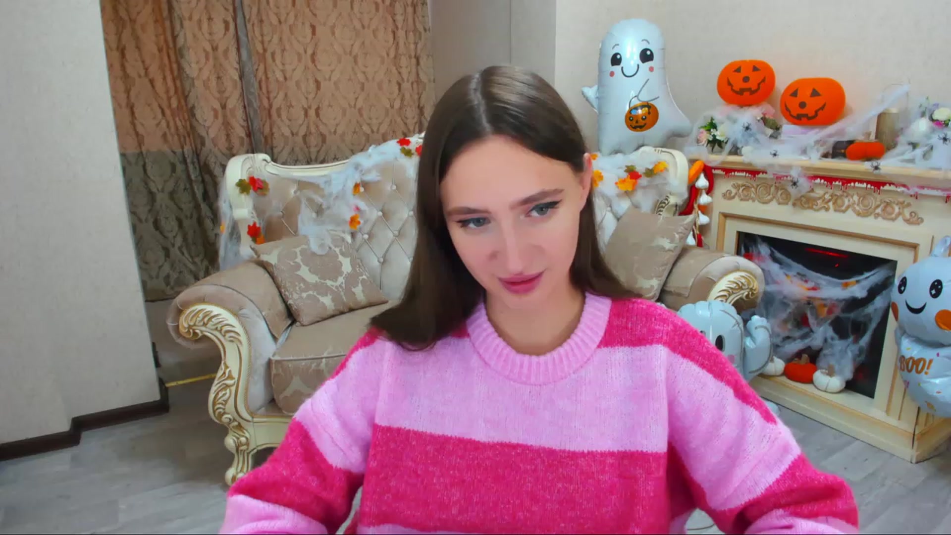 Gallery image thumbnail from WittyBunnyy's myfreecams stream on, 11/03/2023, 10:02 image 6 of 20