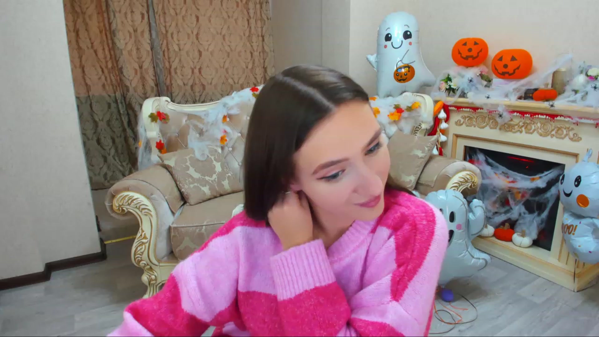 Gallery image thumbnail from WittyBunnyy's myfreecams stream on, 11/03/2023, 10:02 image 8 of 20