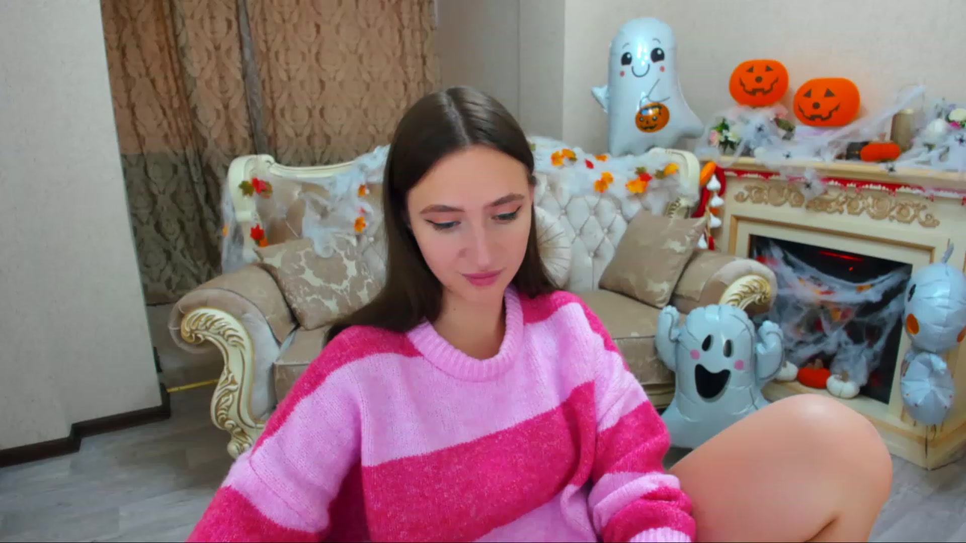 Gallery image thumbnail from WittyBunnyy's myfreecams stream on, 11/03/2023, 10:46 image 4 of 20
