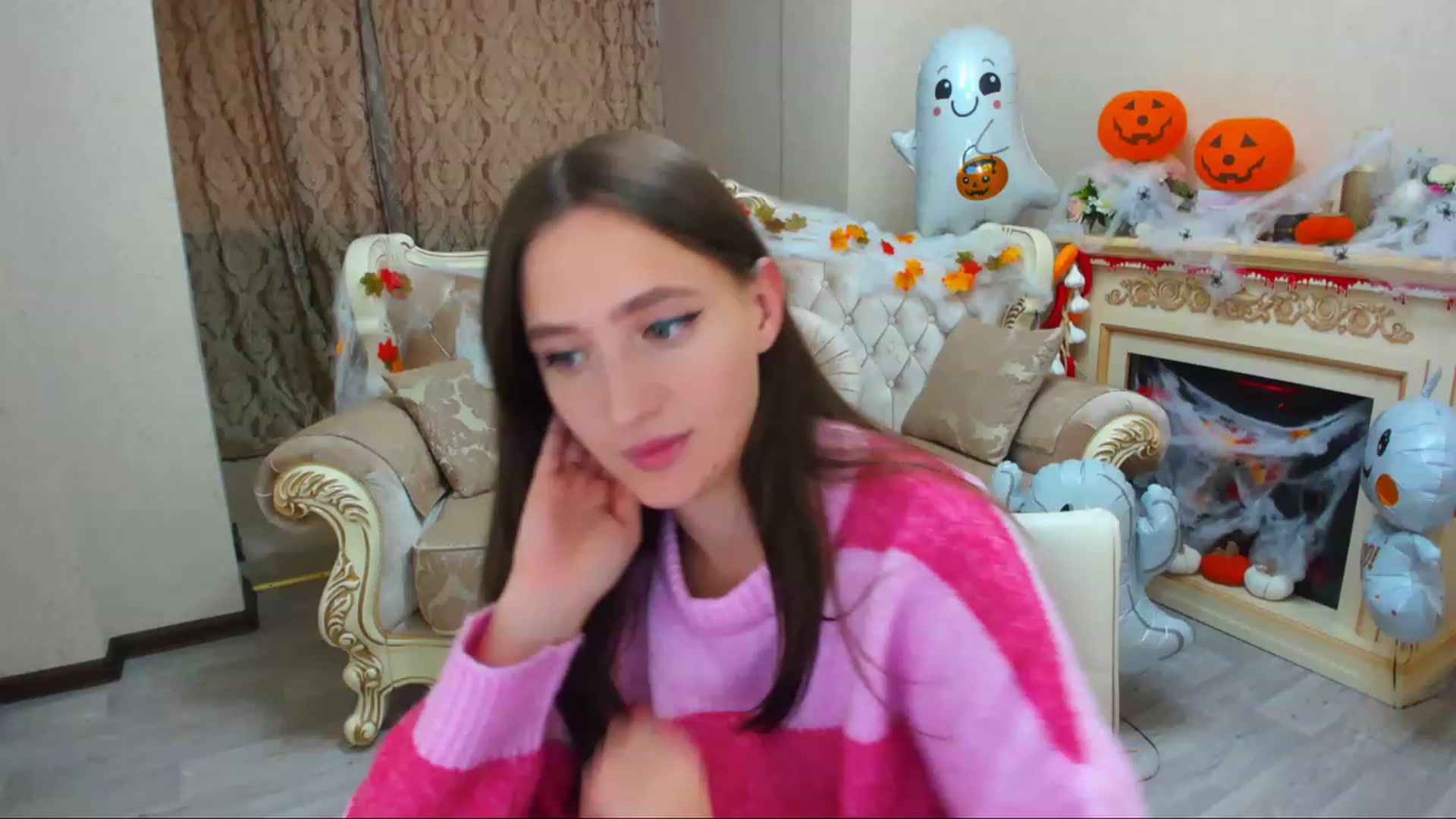Gallery image thumbnail from WittyBunnyy's myfreecams stream on, 11/03/2023, 10:46 image 18 of 20