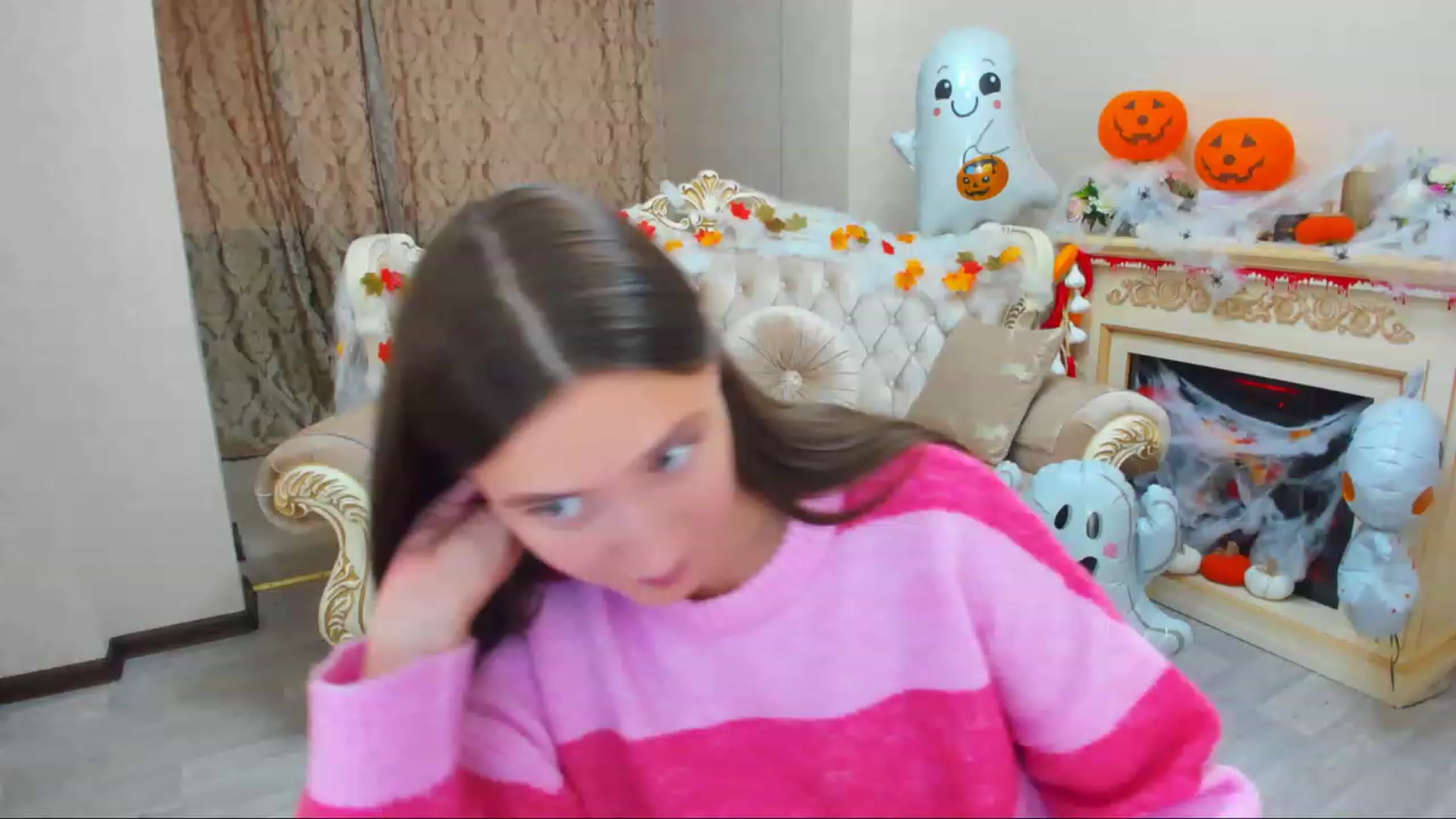 Gallery image thumbnail from WittyBunnyy's myfreecams stream on, 11/03/2023, 10:46 image 15 of 20