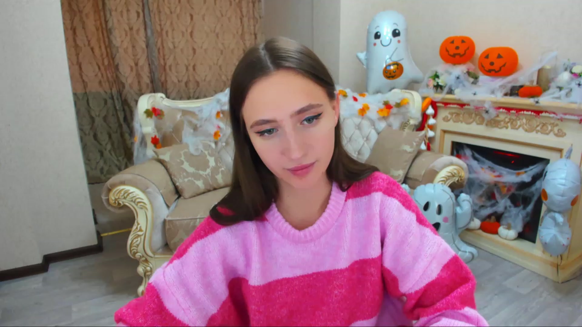 Gallery image thumbnail from WittyBunnyy's myfreecams stream on, 11/03/2023, 10:46 image 9 of 20