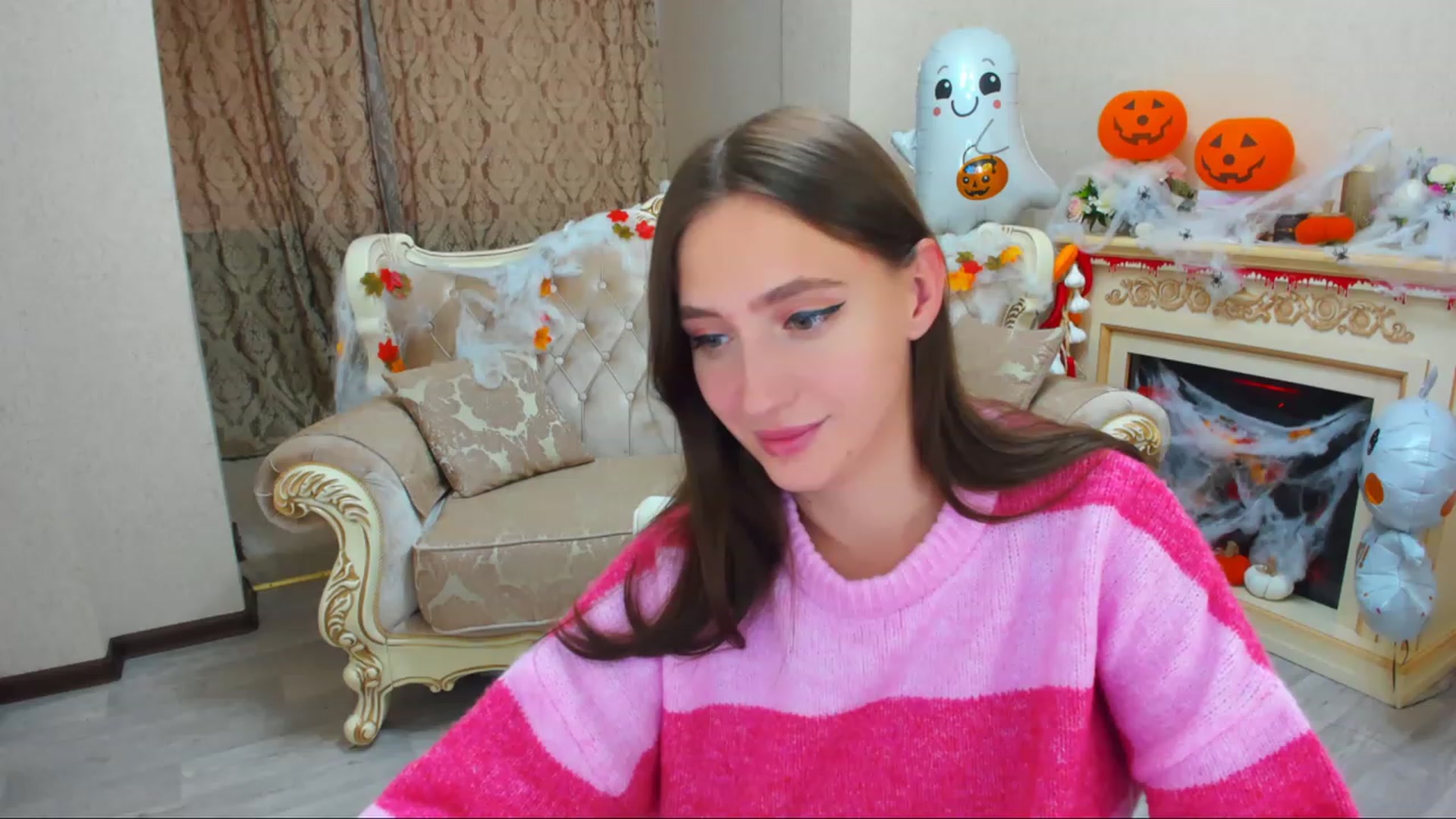 Gallery image thumbnail from WittyBunnyy's myfreecams stream on, 11/03/2023, 10:46 image 17 of 20