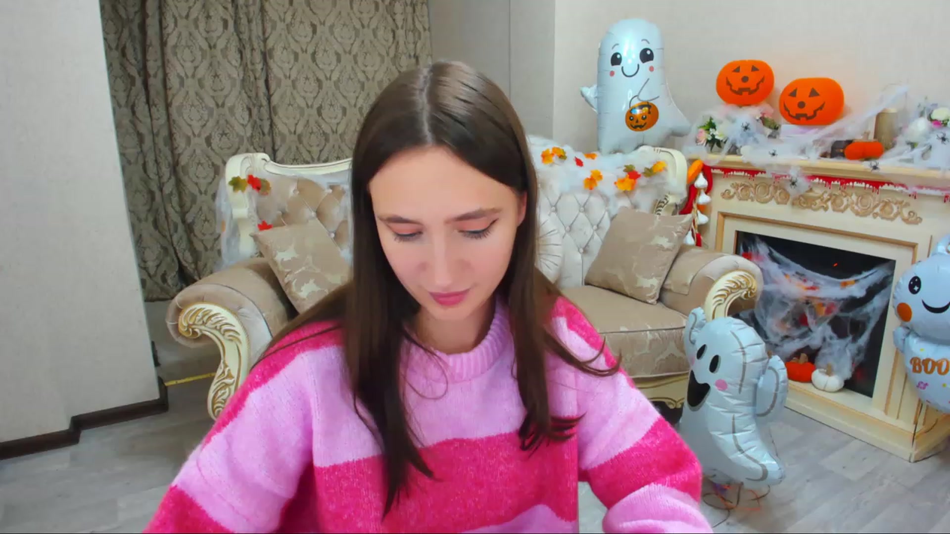 Gallery image thumbnail from WittyBunnyy's myfreecams stream on, 11/03/2023, 12:45 image 8 of 20