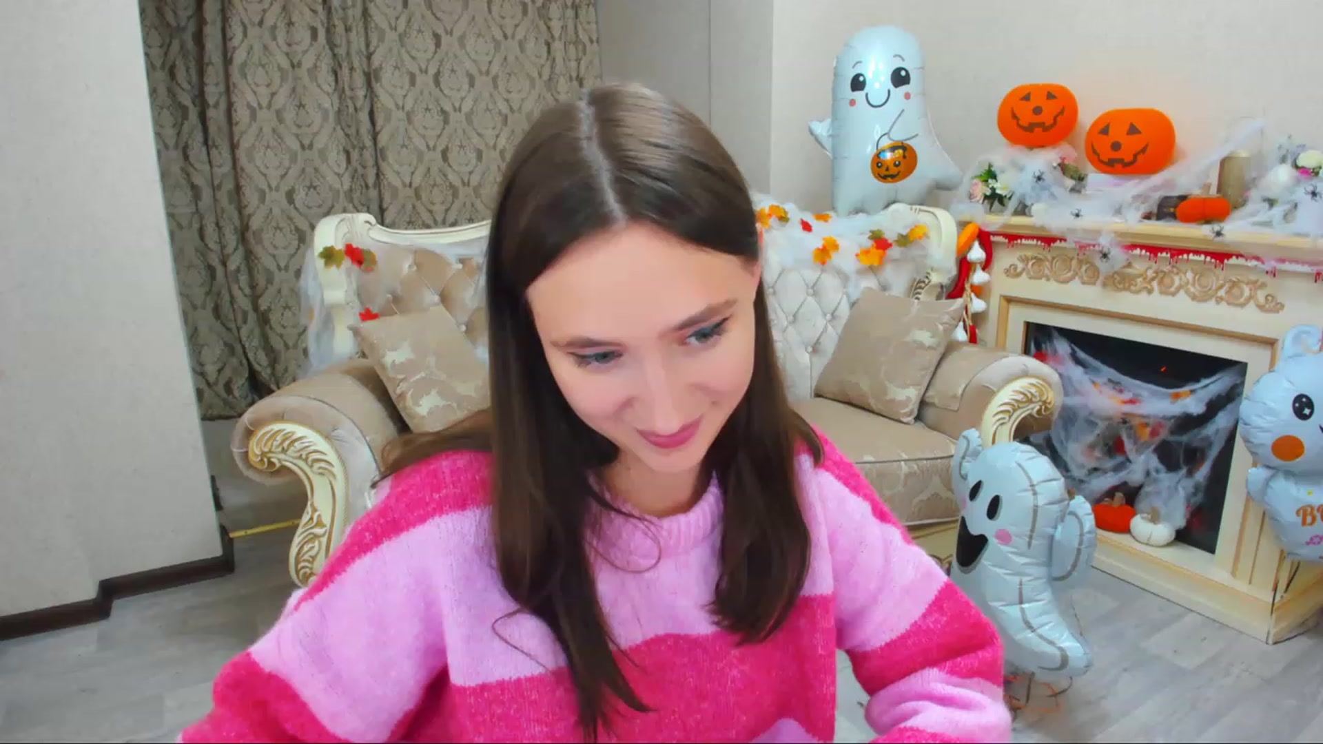 Gallery image thumbnail from WittyBunnyy's myfreecams stream on, 11/03/2023, 12:45 image 6 of 20