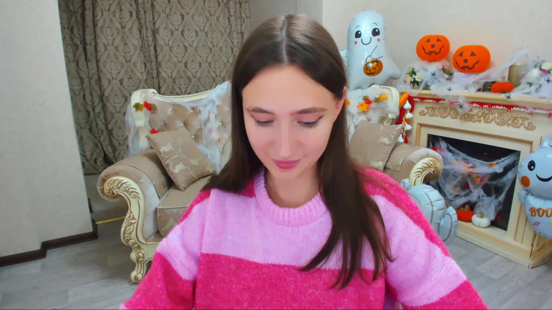 Gallery image thumbnail from WittyBunnyy's myfreecams stream on, 11/03/2023, 12:45 image 1 of 20