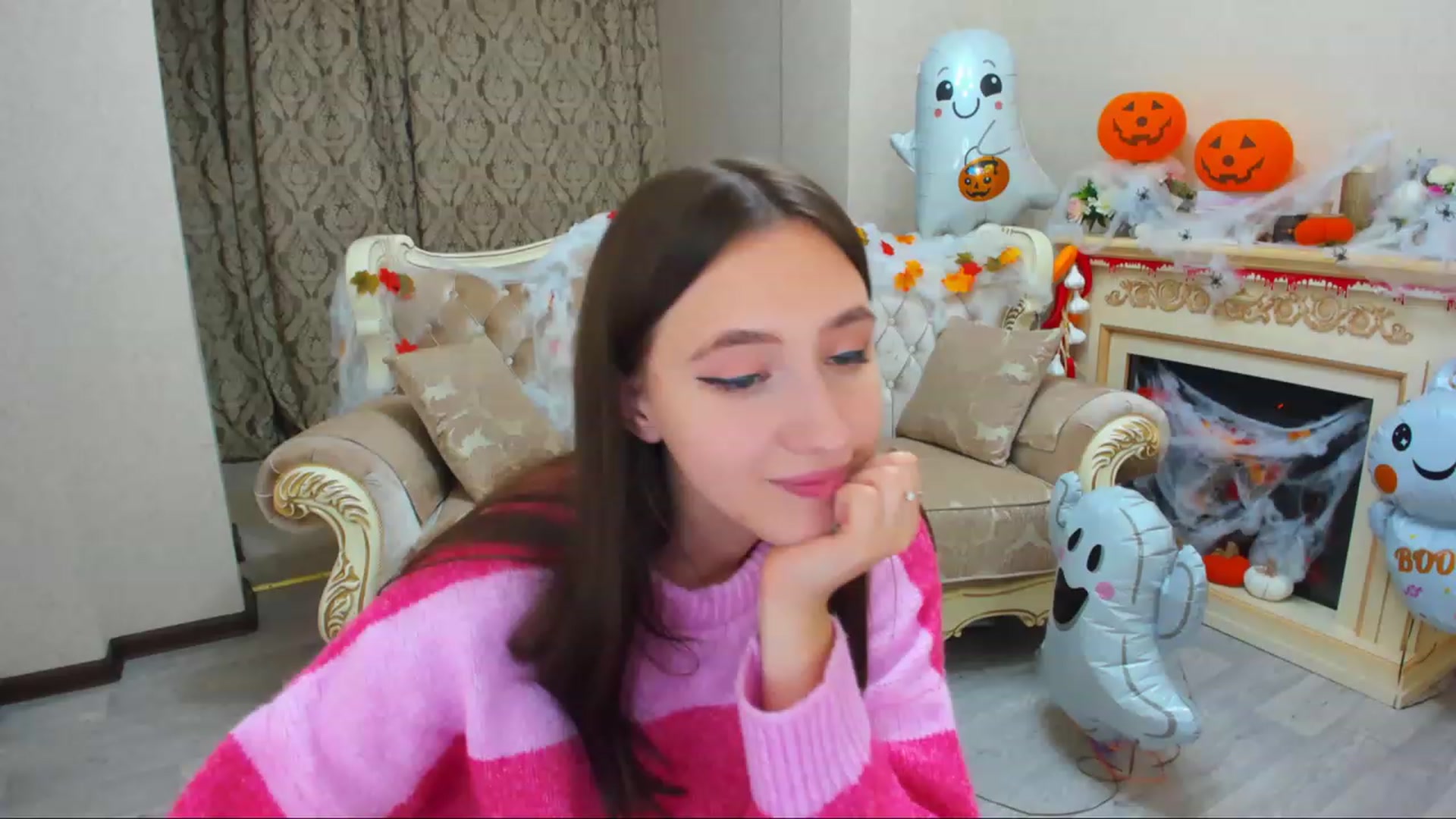 Gallery image thumbnail from WittyBunnyy's myfreecams stream on, 11/03/2023, 12:45 image 9 of 20