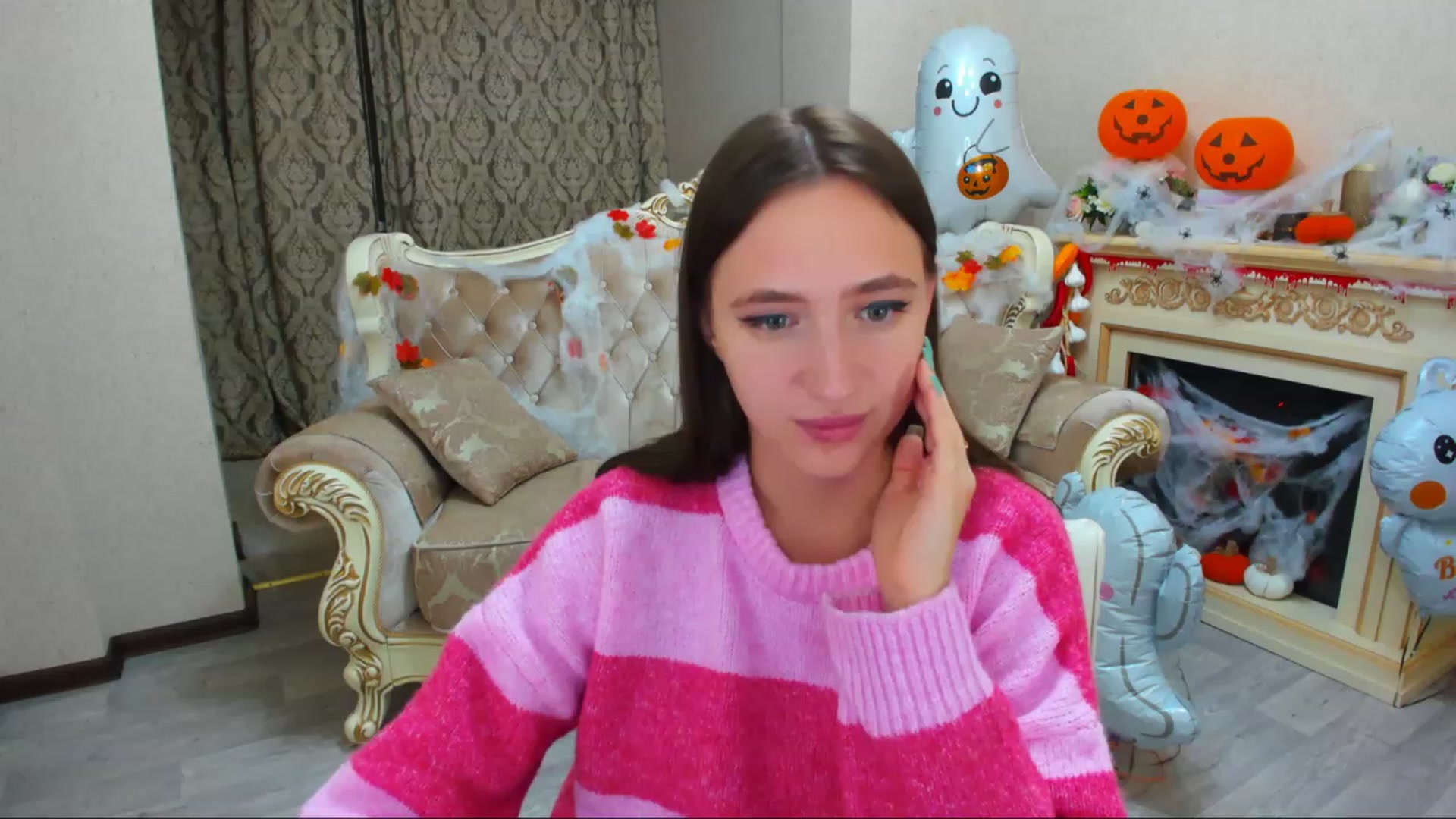 Gallery image thumbnail from WittyBunnyy's myfreecams stream on, 11/03/2023, 14:02 image 19 of 20