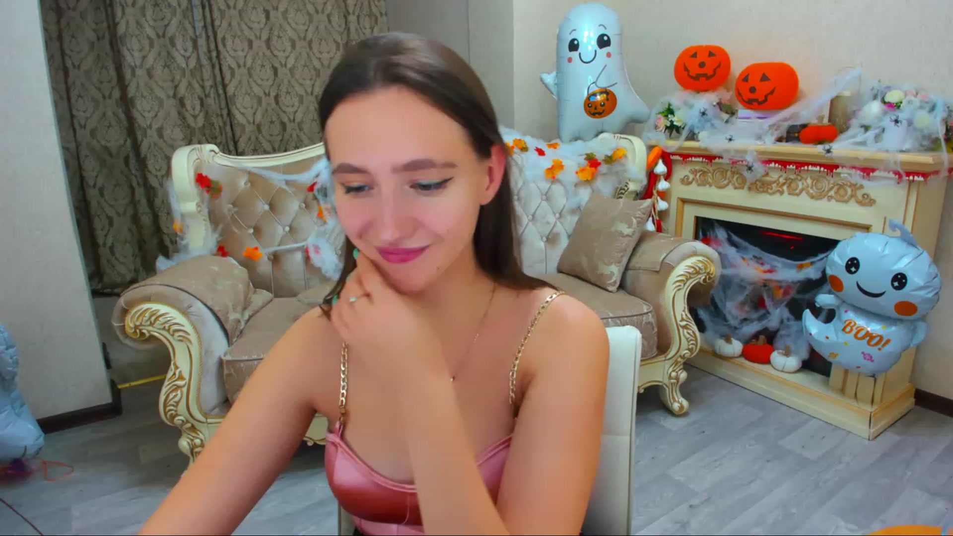 Gallery image thumbnail from WittyBunnyy's myfreecams stream on, 11/04/2023, 12:34 image 15 of 20