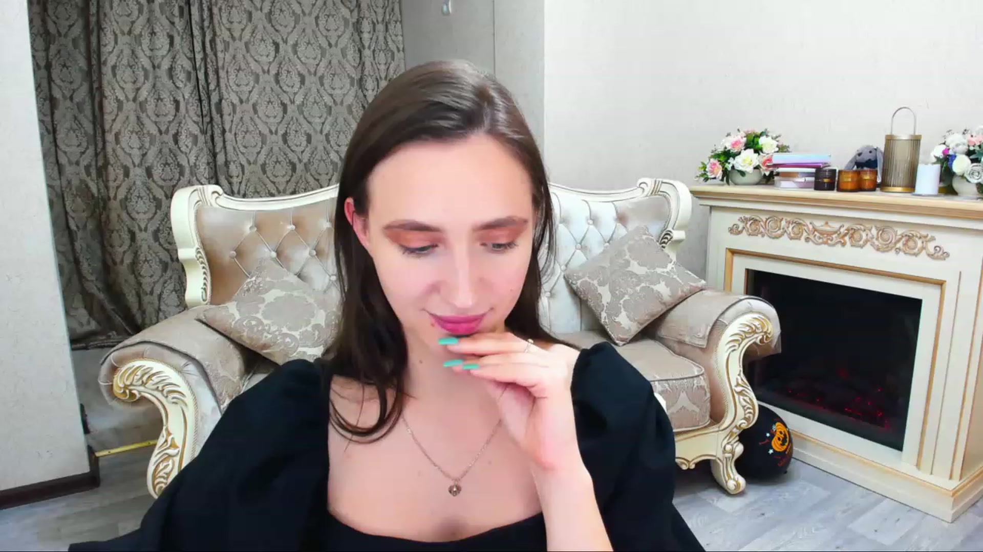 Gallery image thumbnail from WittyBunnyy's myfreecams stream on, 11/06/2023, 14:46 image 13 of 20