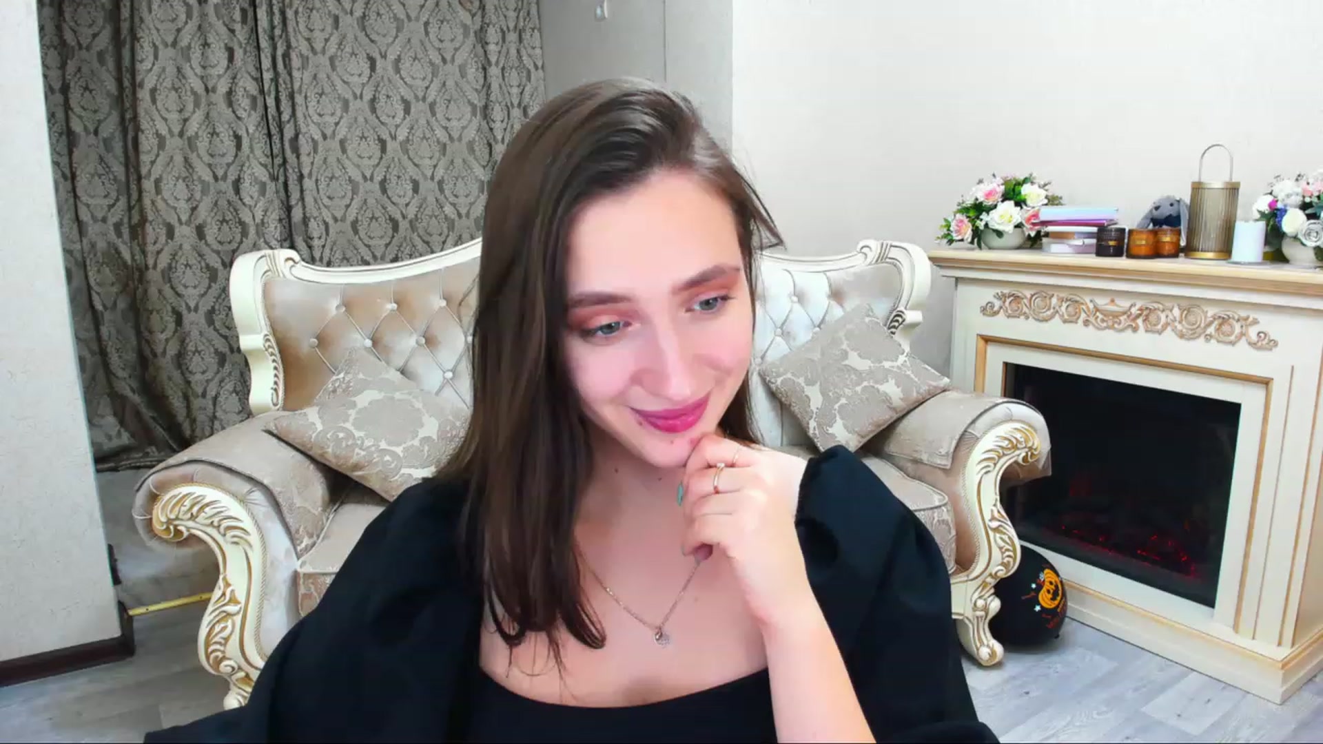 Gallery image thumbnail from WittyBunnyy's myfreecams stream on, 11/06/2023, 14:46 image 16 of 20