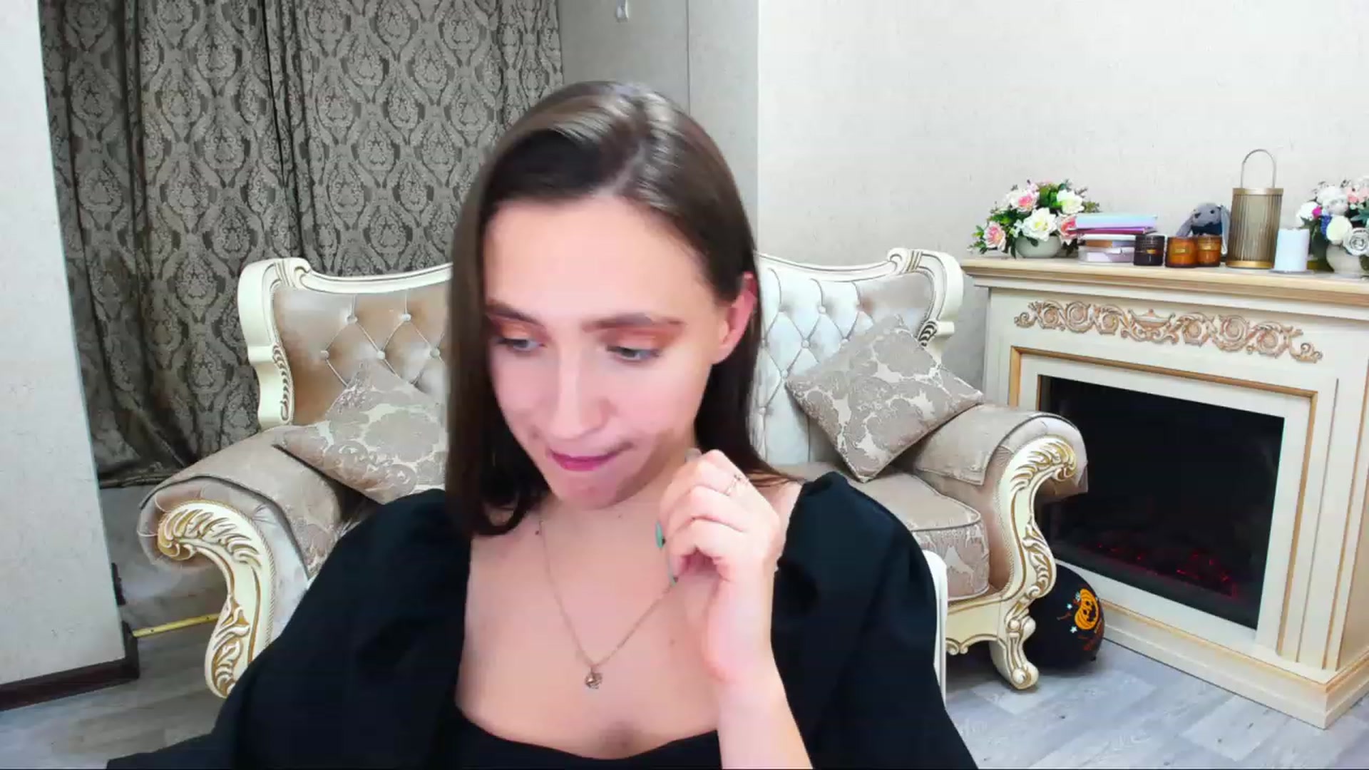 Gallery image thumbnail from WittyBunnyy's myfreecams stream on, 11/06/2023, 14:46 image 14 of 20