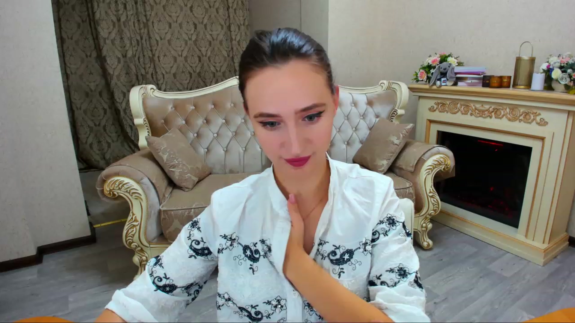 Gallery image thumbnail from WittyBunnyy's myfreecams stream on, 11/08/2023, 12:31 image 16 of 20